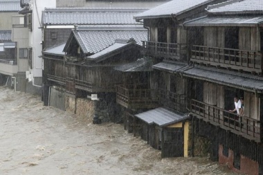 Catástrofe en Japón: el tifón Hagibis causó 18 muertos y aún hay varios desaparecidos