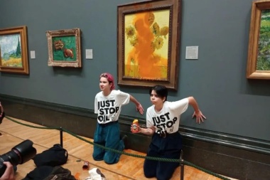 Siguen atacando al arte para denunciar el cambio climático