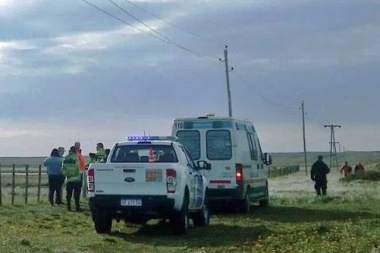 Rescataron a un hombre que se había quedado encerrado por la crecida del río