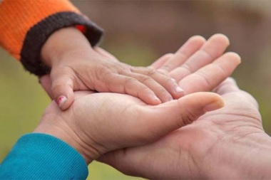 Inédito fallo: Una pareja que se hizo cargo de una nena en Río Grande fue sobreseída tras proceso judicial de 9 años por “supresión de la identidad”