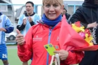 Miriam, la primera mujer árbitro de Ushuaia, declarada “Ciudadana Ilustre”