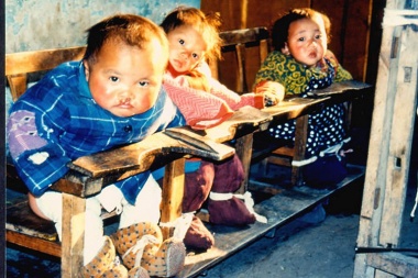 Las habitaciones de la muerte: niños convertidos en esqueletos, olores nauseabundos y las atrocidades en los orfanatos chinos