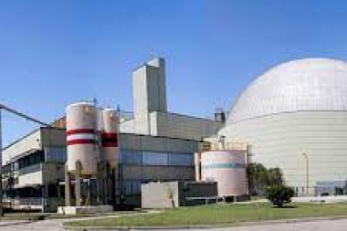 Avanza el plan de Rusia para instalar centrales nucleares en la Argentina: la empresa Rosatom invitó a funcionarios locales a conocer su planta flotante en Siberia