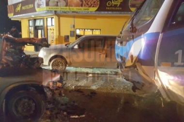 Ushuaia: Conductor con graves lesiones producto del choque con un colectivo