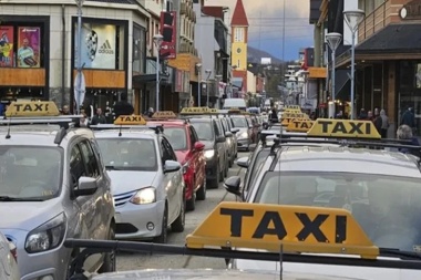 Nueva manifestación de taxistas contra UBER