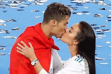 La novia argentina de Cristiano Ronaldo se burló de la ausencia de Chile en el Mundial