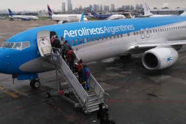 “Aerolíneas Argentinas ha transformado a sus usuarios en rehenes”, afirmó el senador Blanco