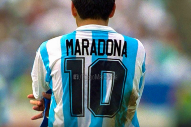 Maradona denunció un "vuelto" de la Justicia por ser K: "Ya falta poco para que volvamos"