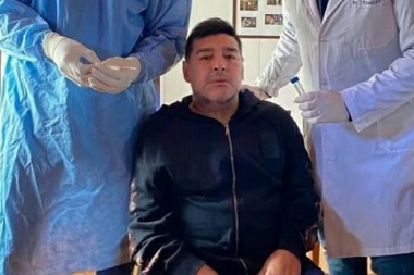 Maradona está aislado por contacto estrecho con un positivo de coronavirus