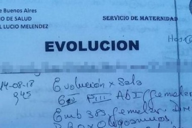 Entró embarazada de gemelas al hospital y le dieron un solo bebé