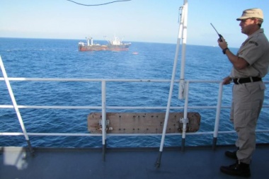 Capturan a un buque pesquero surcoreano dentro del Mar Argentino