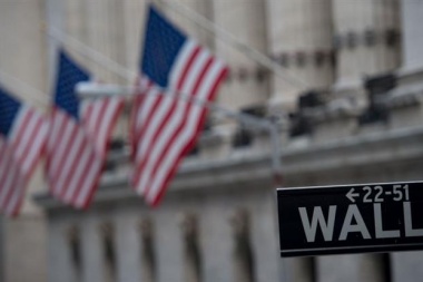 El dólar a la espera de los anuncios del Gobierno y el feriado en Wall Street