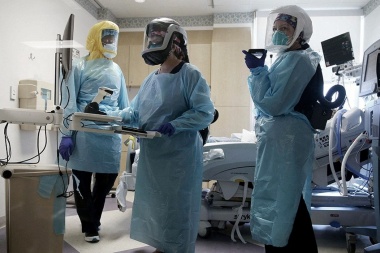 Ortiz: “Hay que apoyar a los trabajadores de la salud para que sigan enfrentando la pandemia con fuerza”