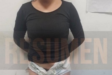 Detuvieron a una mujer que viajaba a Río Grande, con casi un kilo de cocaína