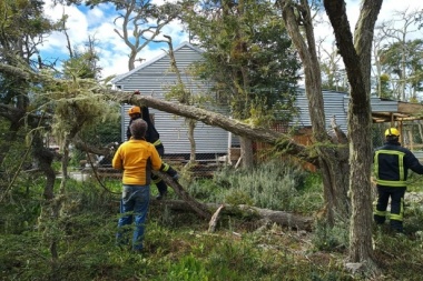 Daños y problemas en Ushuaia, Tolhuin y Río Grande por los fuertes vientos