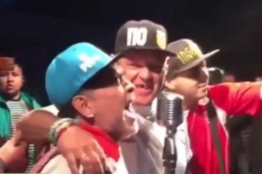 Otra noche de descontrol de Diego Maradona: preocupantes imágenes en un boliche