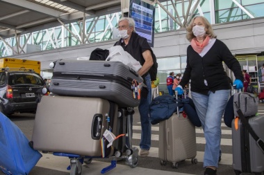 Más de 2.900 argentinos volverán al país hasta el 26 de abril en 17 vuelos especiales