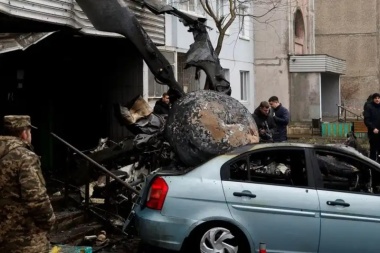 Ucrania: murió el ministro del interior y otras 17 personas al estrellarse un helicóptero