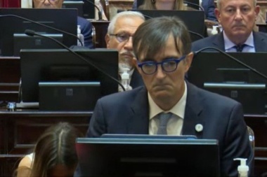 Esteban Bullrich renunció a su banca en el Senado