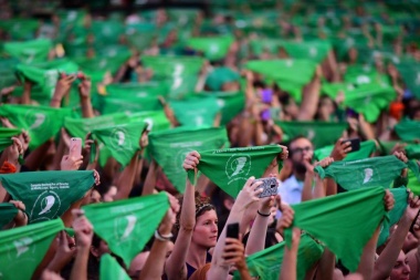 Lo aprobó el Senado: es ley el aborto voluntario en la Argentina