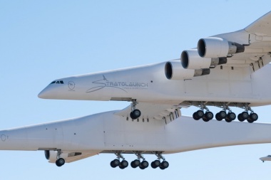 El avión más grande del mundo voló por primera vez