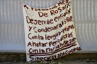 "Si no, caravana con el Noba": la brutal amenaza de muerte contra el periodismo que apareció en un cartel en Rosario
