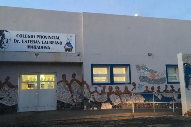 Otra vez una escuela: roban dos computadoras del colegio Laureano Maradona