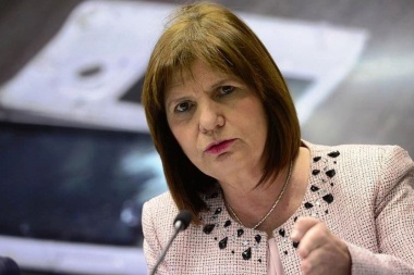 Patricia Bullrich llega a Ushuaia para brindar una conferencia de prensa en apoyo a los candidatos