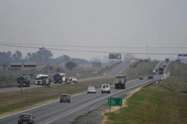 Incendios en el Delta: se queman 10 mil hectáreas y el humo cubre a Rosario y el norte bonaerense