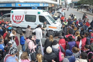 Un taxista atropelló y mató a una mujer durante la marcha #NiUnaMenos