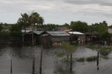 Más de 1.400 personas continuaban evacuadas en Chaco y 700 en Corrientes