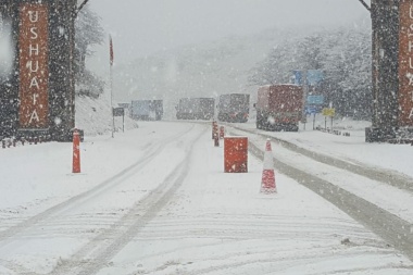 Por intensas nevadas piden evitar transitar en la ruta 3 en la provincia