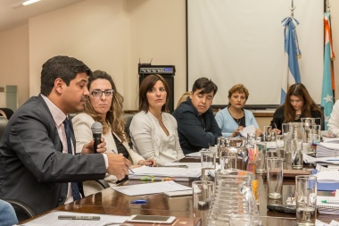 El ministro Álvarez explicó los alcances de la reforma electoral impulsada desde el Ejecutivo