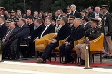 Macri se mostró junto a Stornelli en el acto por el Día del Ejército