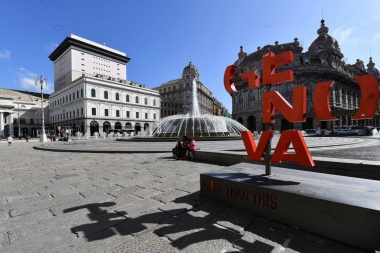 Italia informó un récord de 475 muertes en un día