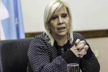 Stella Lavenia denunció al Gobierno por persecución política