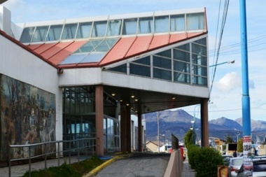 Robaron barbijos y antiparras del hospital Regional de Ushuaia