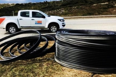 El Gobierno de Melella abandonó la obra de la fibra óptica provincial
