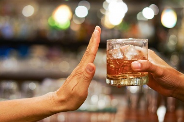 El alcohol bloquea el cerebro y no permite prestar atención