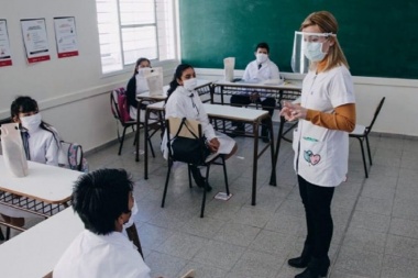 El Gobierno y los gremios acordaron un nuevo salario inicial docente de 40 mil pesos desde diciembre