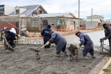 Obras de pavimentación: El Municipio de Río Grande continúa trabajando en Chacra XI