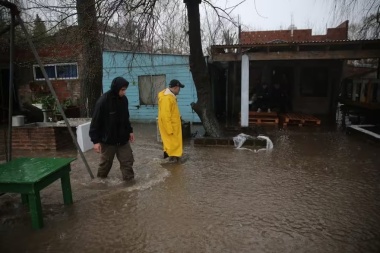 Drama en La Plata: reviven el fantasma de la inundación de 2013 con una intensa tormenta que azota la ciudad